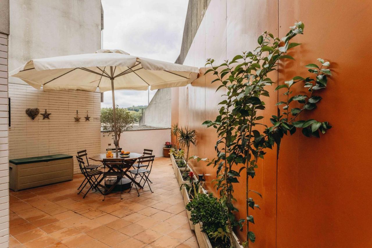Riverfront Haven Family'S Choice With Free Garage OOporto Esterno foto